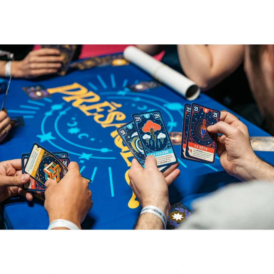 Présages | Jeu de Cartes Tactique et Coopératif
